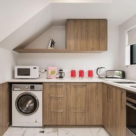 Light & Spacious 2Bdrm Townhouse Off Street Park Christchurch Kültér fotó