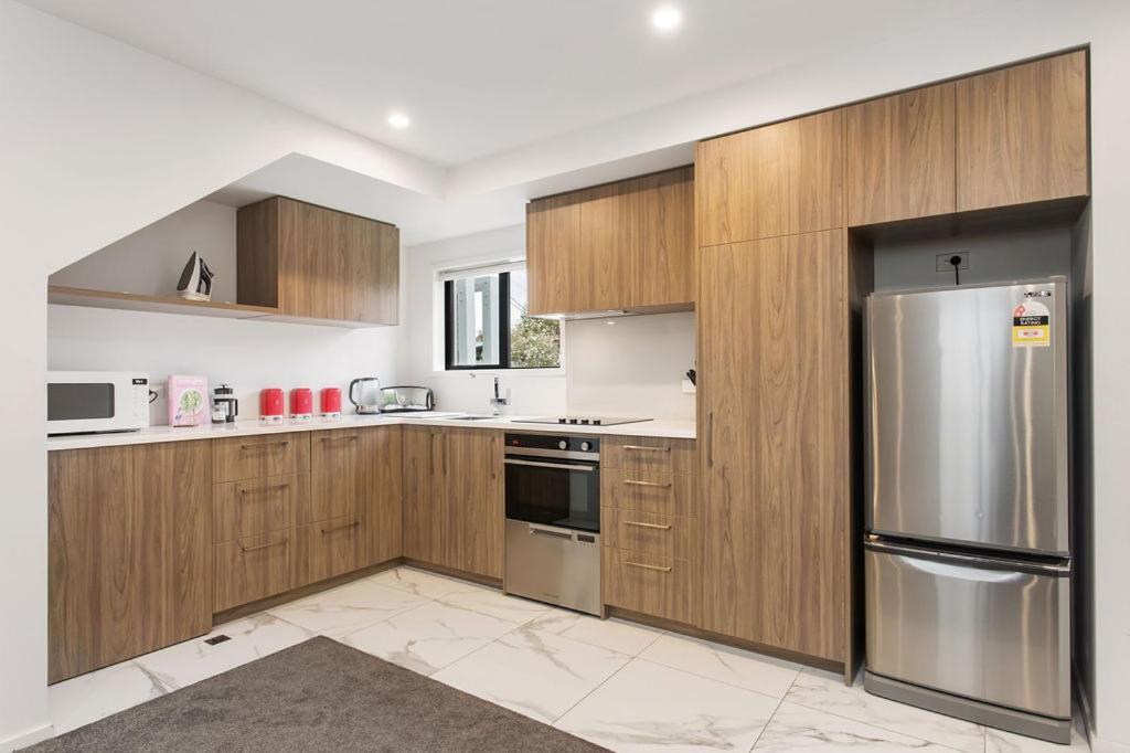 Light & Spacious 2Bdrm Townhouse Off Street Park Christchurch Kültér fotó